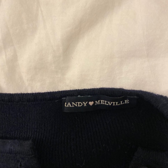 Brandy Melville cropped cardigan - Picture 2 of 2